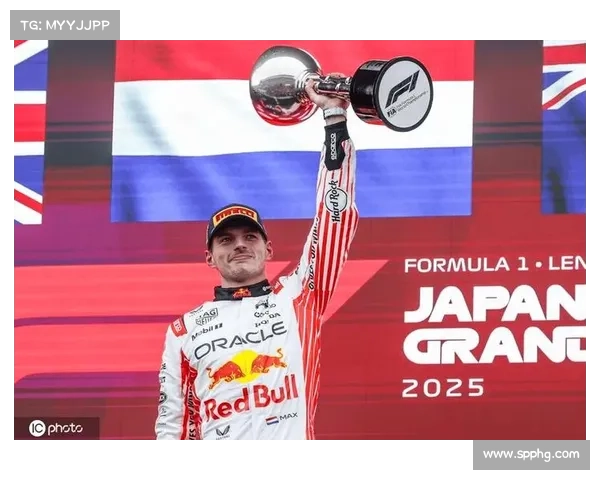 维斯塔潘西班牙站故意撞车遭罚退至第十名比赛引发热议